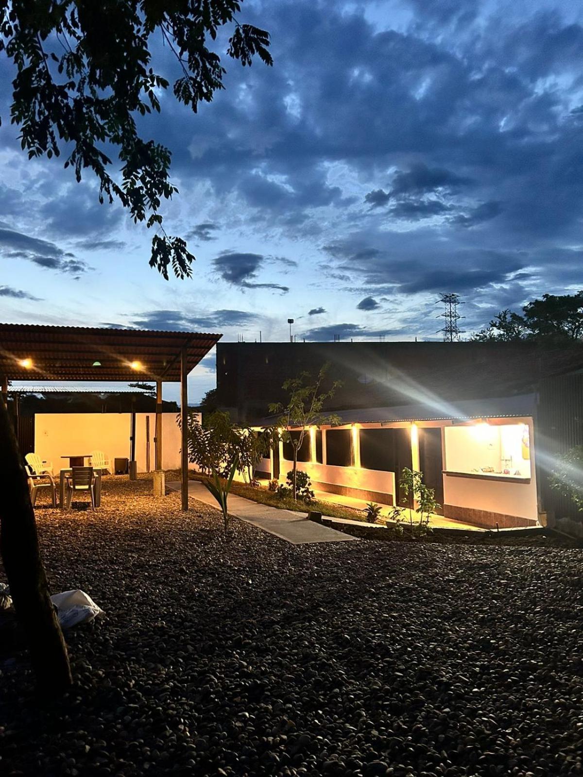 Clandestino - Hotel Boutique ลา โดราดา ภายนอก รูปภาพ