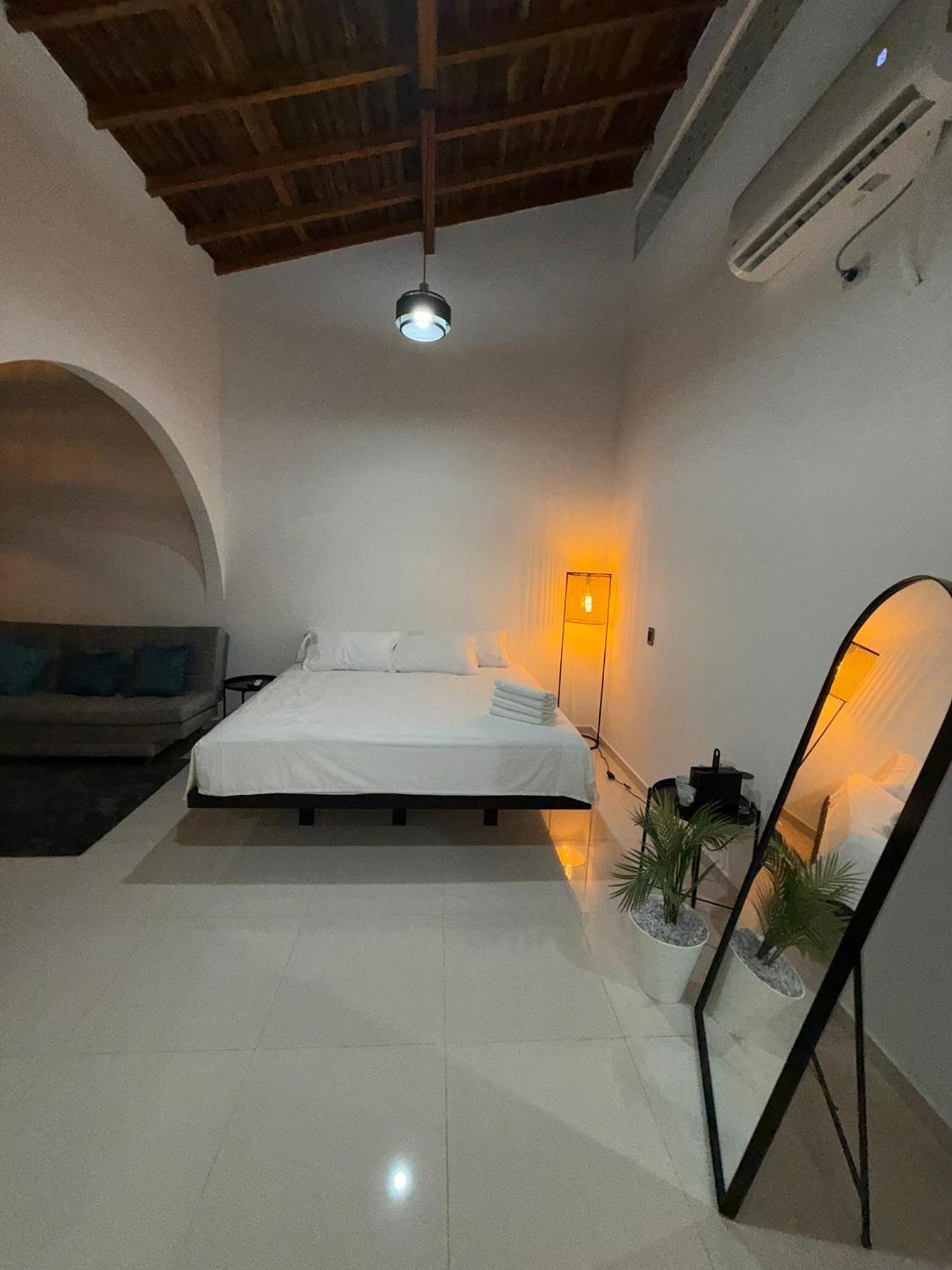 Clandestino - Hotel Boutique ลา โดราดา ภายนอก รูปภาพ