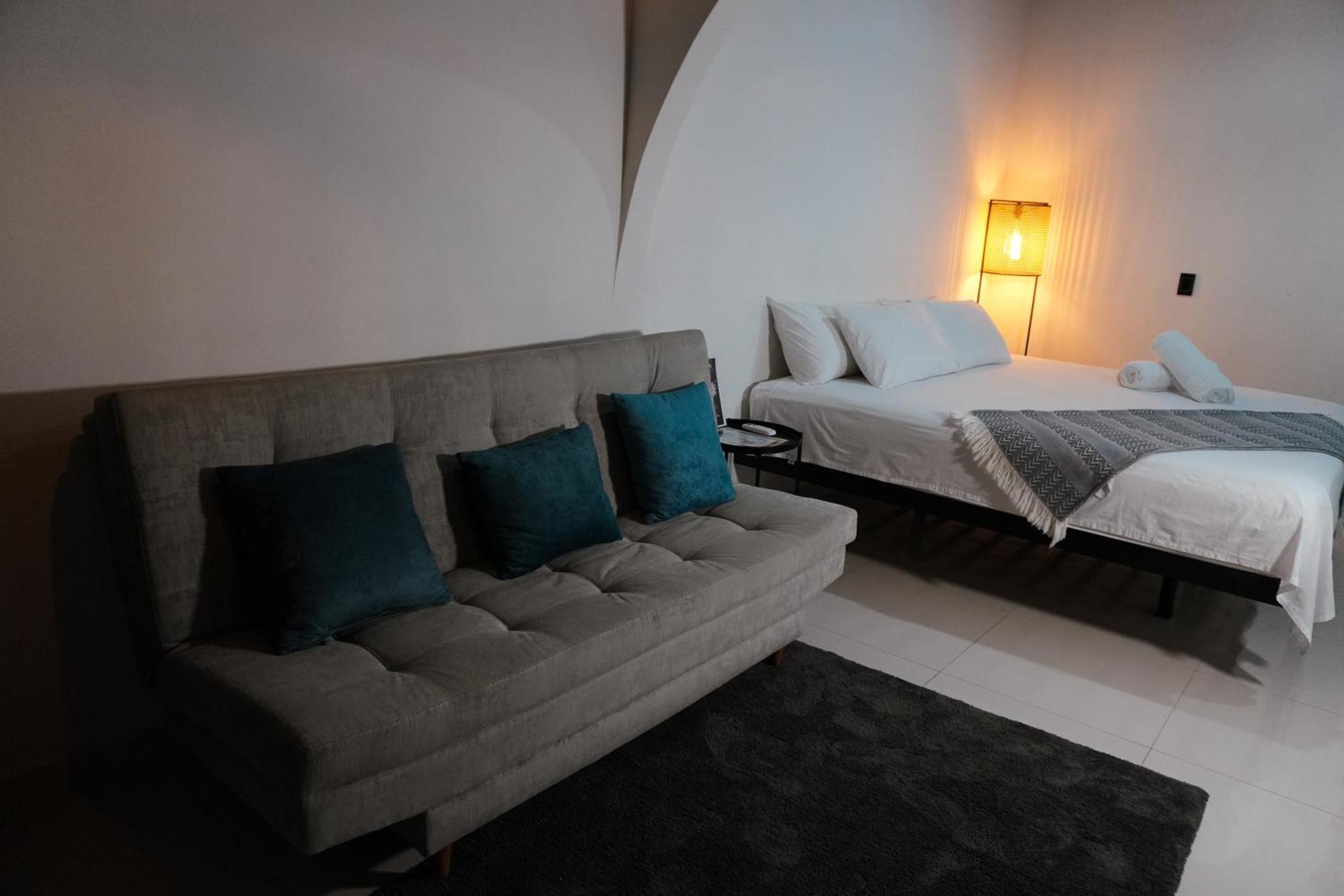 Clandestino - Hotel Boutique ลา โดราดา ภายนอก รูปภาพ